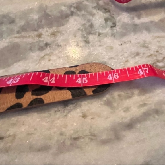 Animal Print Women’s Belt - Picture 5 of 5